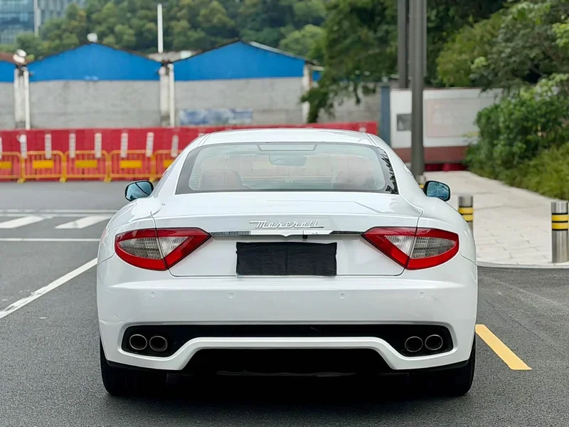 Maserati GranTurismo — фото 5