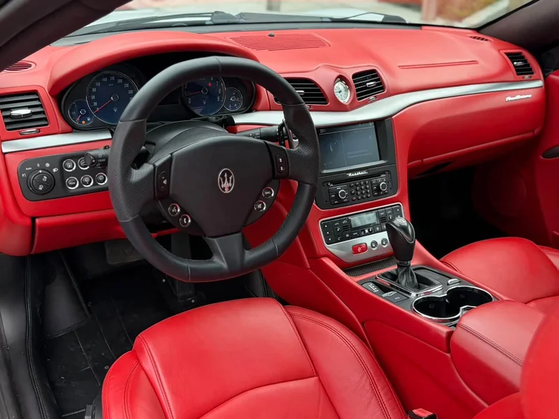 Maserati GranTurismo — фото 9