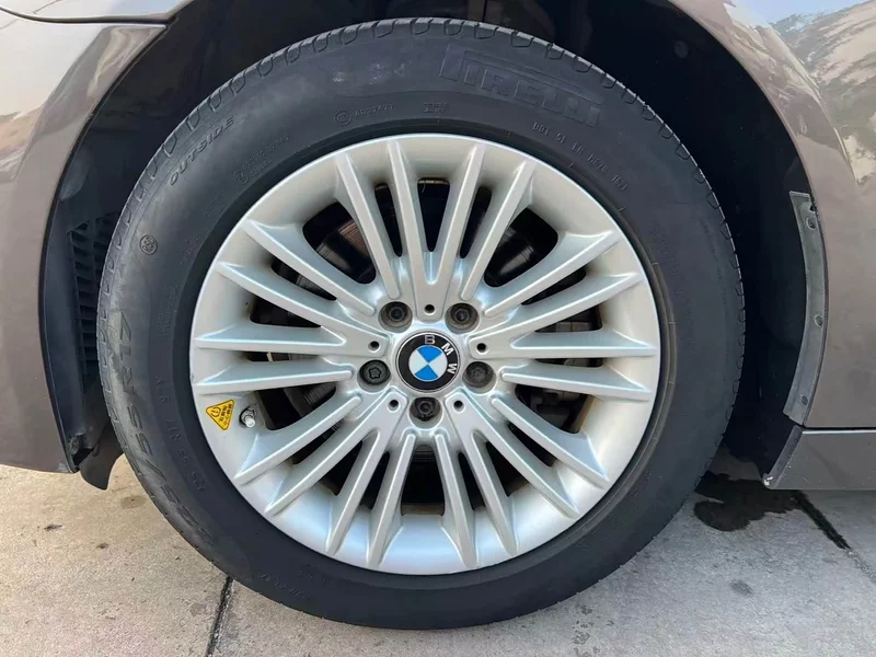 BMW 5-Series — фото 14