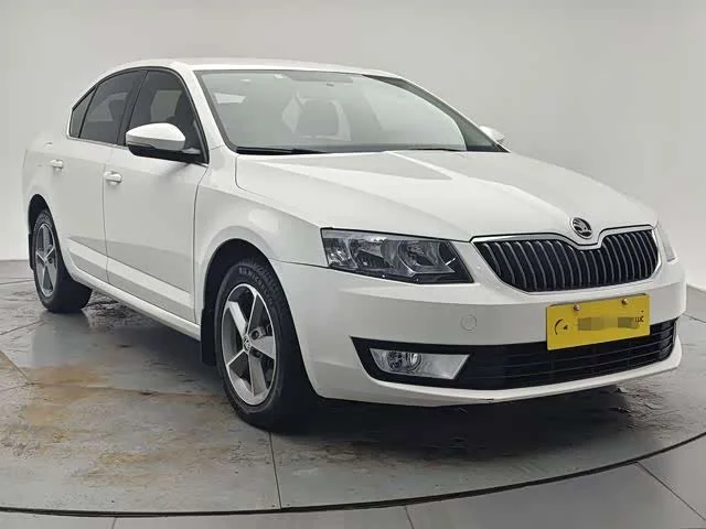 Volkswagen Octavia — фото 3