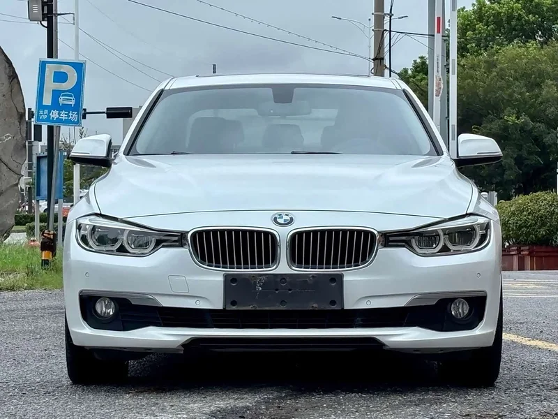 BMW 3-Series — фото 1