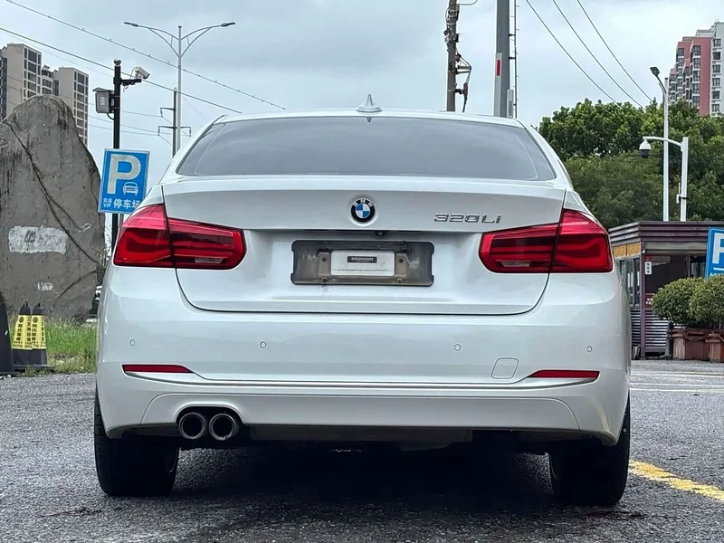 BMW 3-Series — фото 10