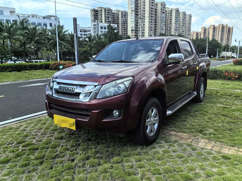 Isuzu D-MAX — фото 1