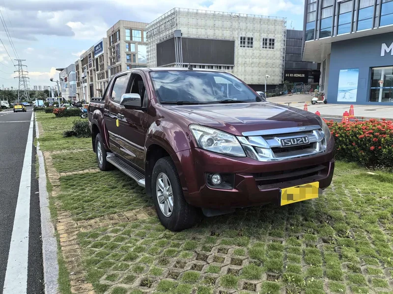 Isuzu D-MAX — фото 3