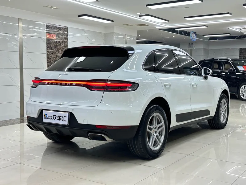 Porsche Macan — фото 6