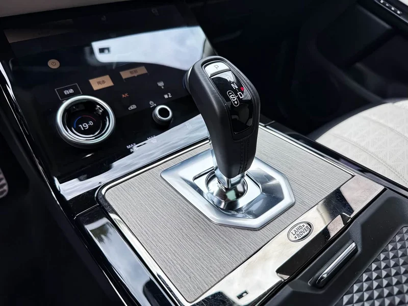 Land Rover Range Rover — фото 15