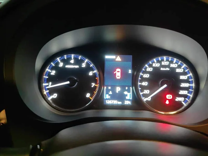 Mitsubishi Outlander — фото 14