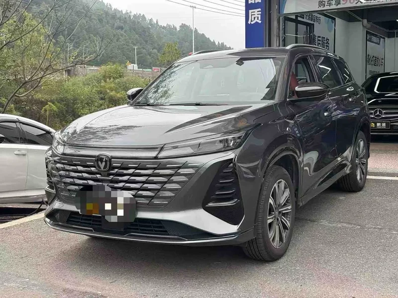 Changan CS75PLUS — фото 1