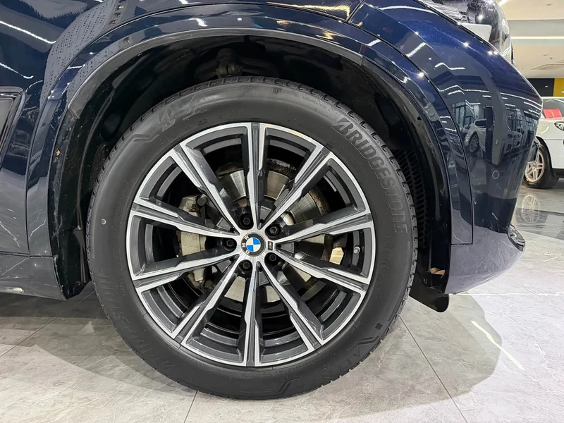 BMW X5 (Imported) — фото 13