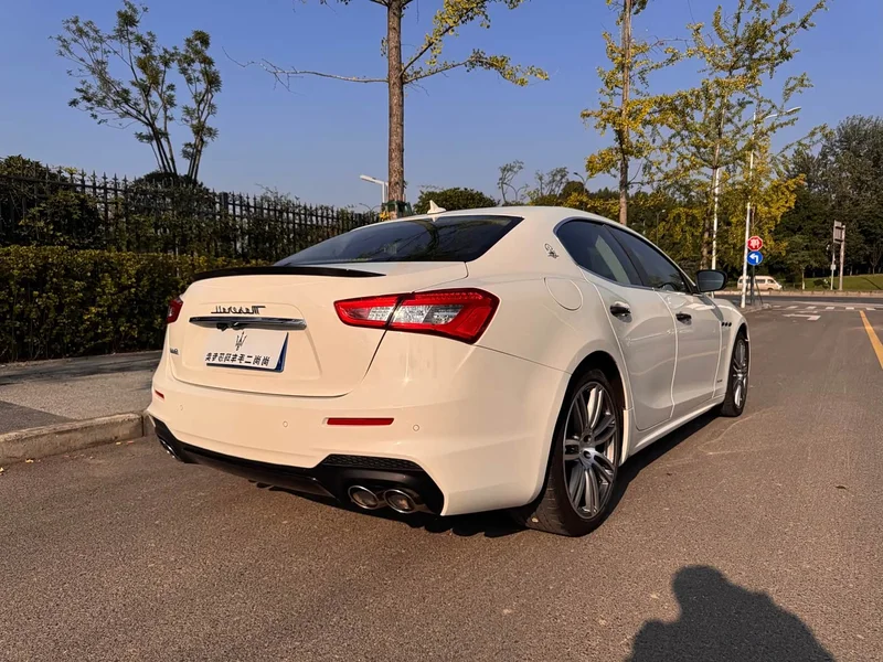 Maserati Ghibli — фото 22
