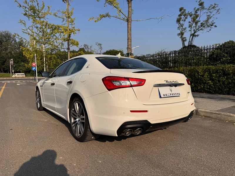 Maserati Ghibli — фото 24