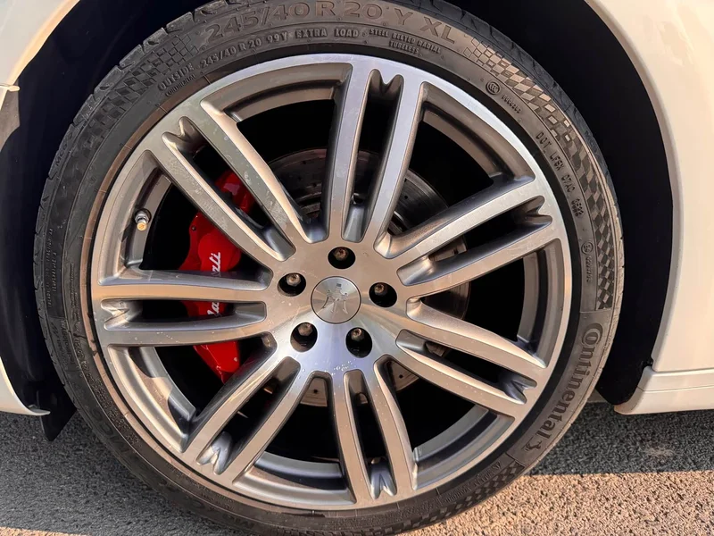 Maserati Ghibli — фото 6
