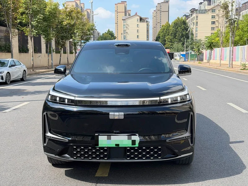 Geely Galaxy M9 — фото 2