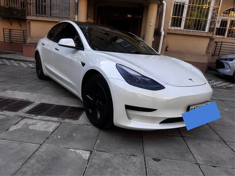 Tesla Model 3 — фото 4
