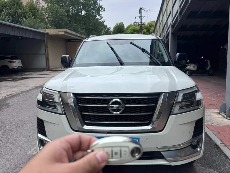 Nissan Patrol — фото 4