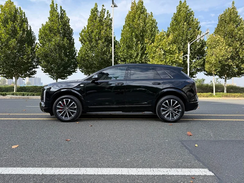 Cadillac XT5 — фото 4
