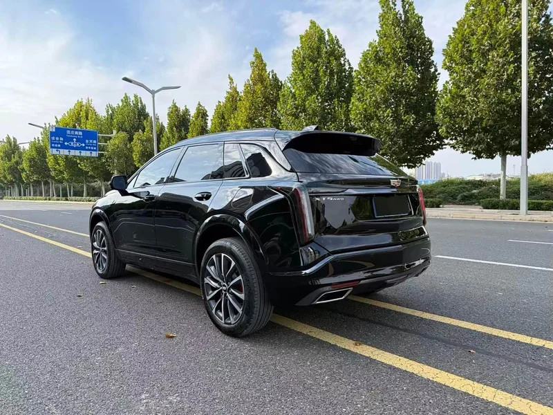 Cadillac XT5 — фото 9