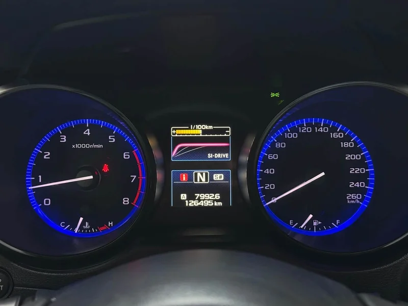 Subaru Legacy — фото 18
