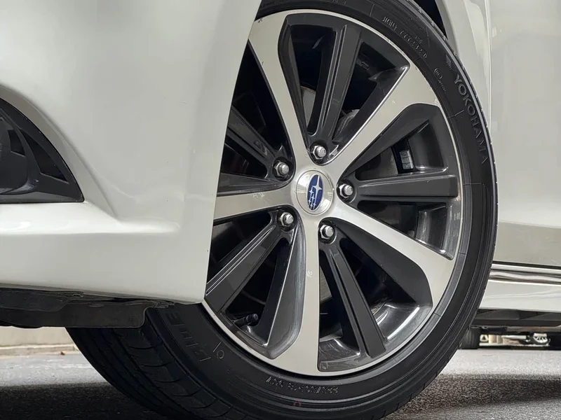 Subaru Legacy — фото 7