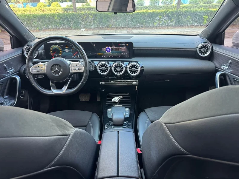 Mercedes-Benz A-Class — фото 10