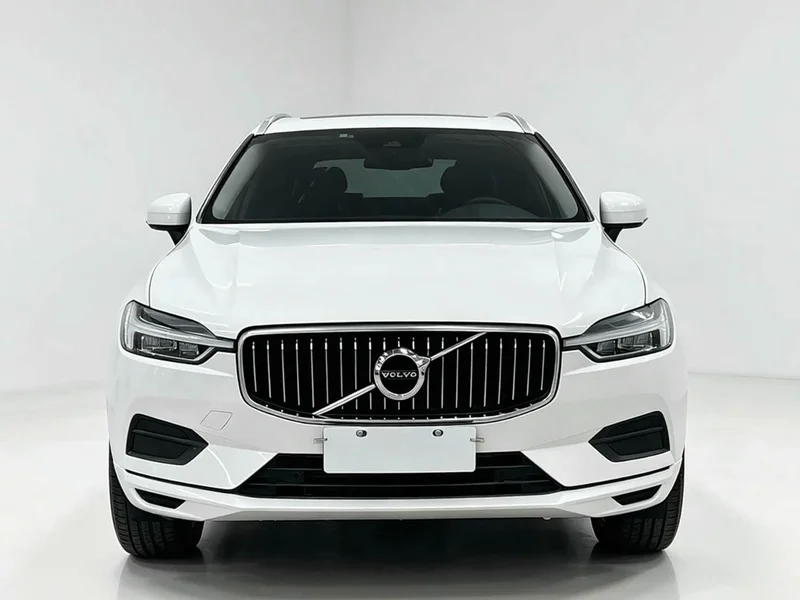 Volvo XC60 — фото 10