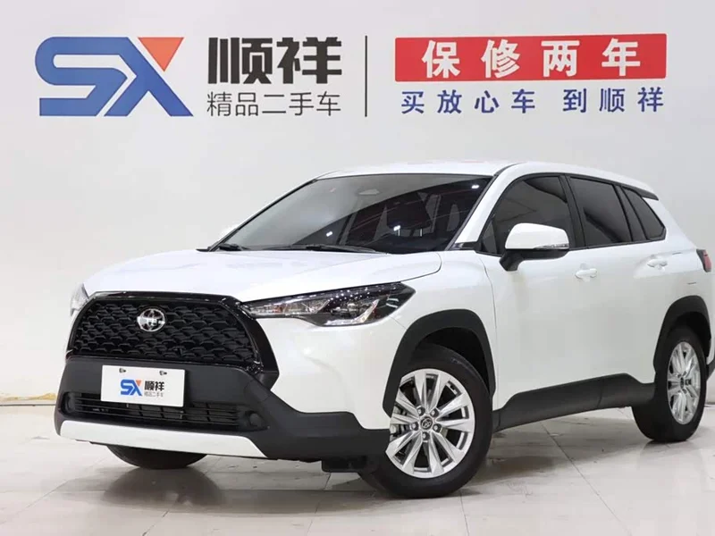 Toyota Corolla Cross — фото 1
