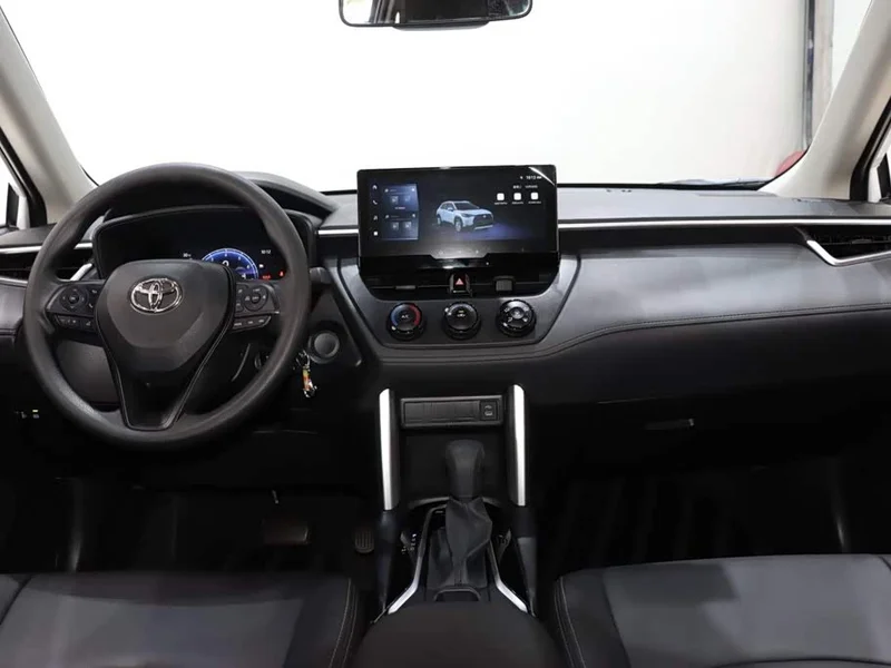 Toyota Corolla Cross — фото 11