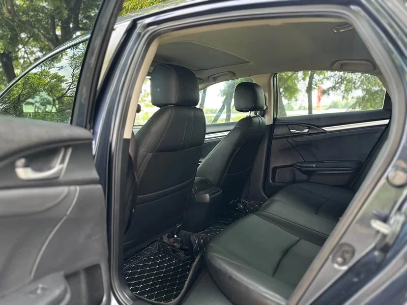 Honda Civic — фото 11