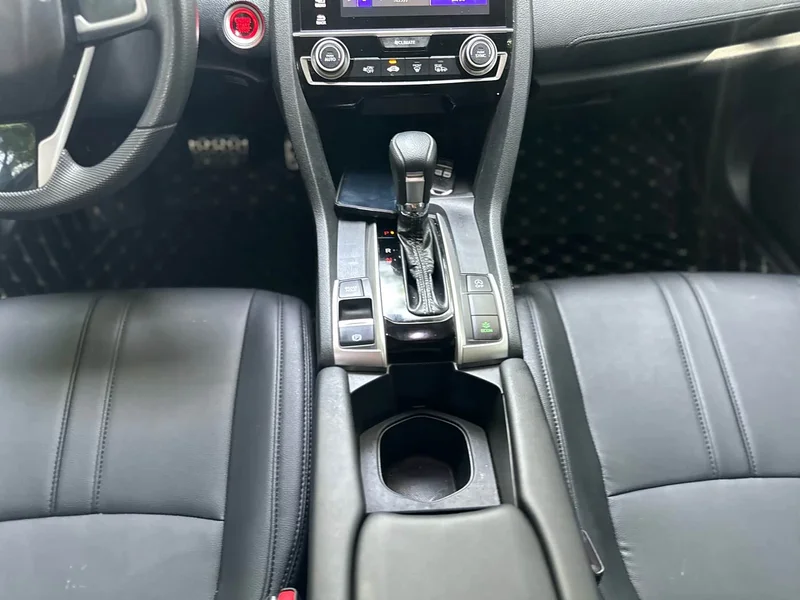 Honda Civic — фото 14
