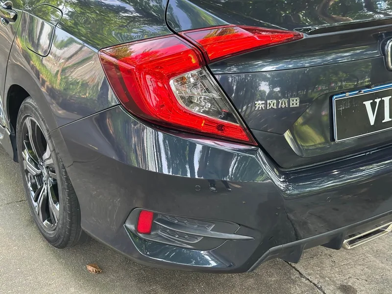 Honda Civic — фото 17