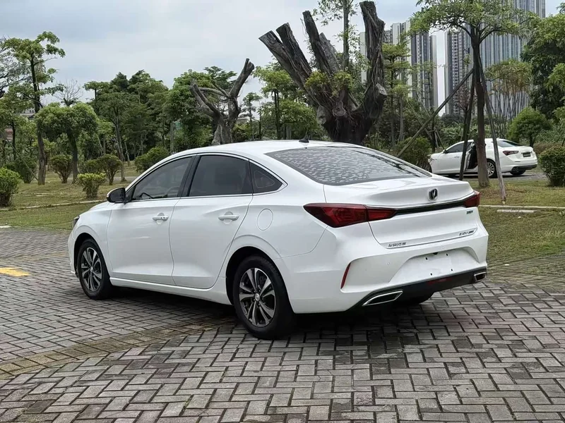 Changan Eado — фото 14
