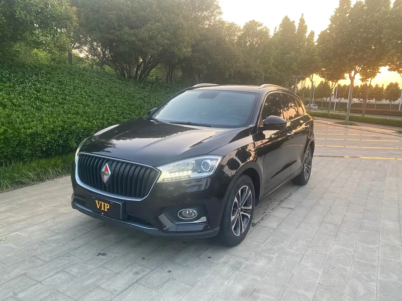 Borgward BX7 — фото 1