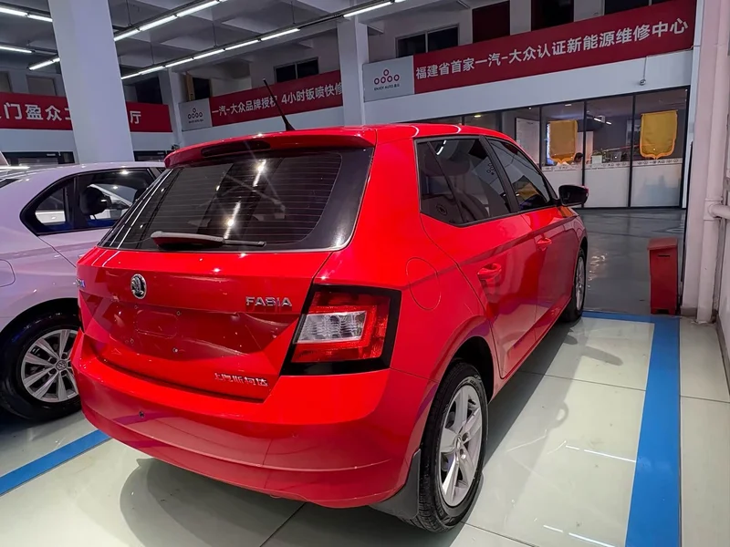 Skoda Citigo — фото 9