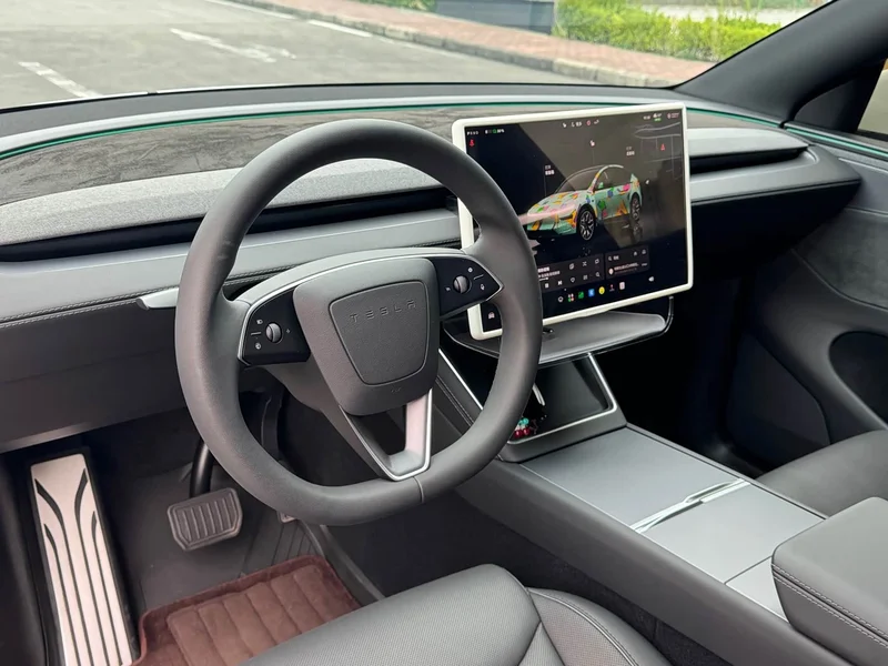 Tesla Model Y — фото 4