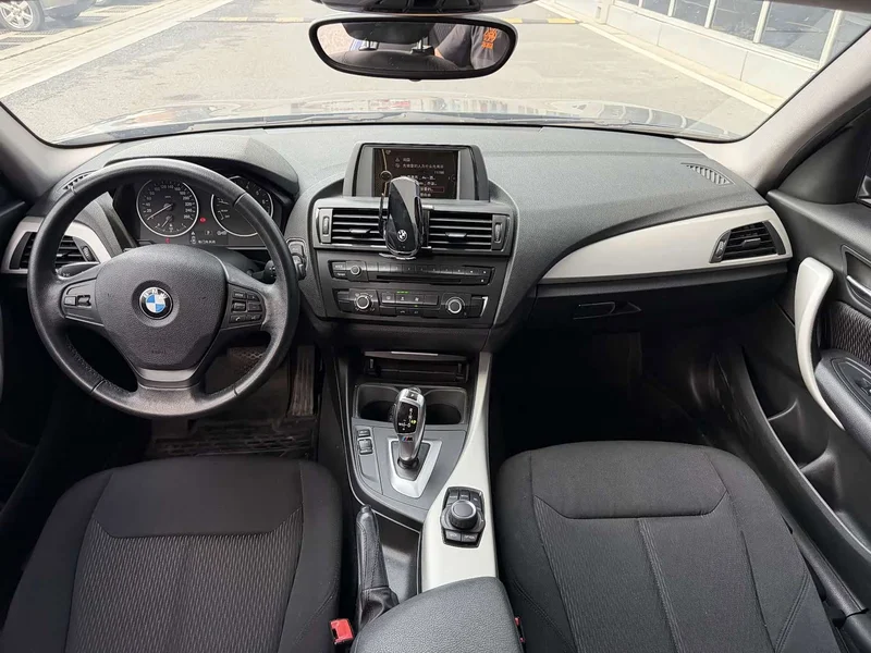 BMW 1-Series — фото 10