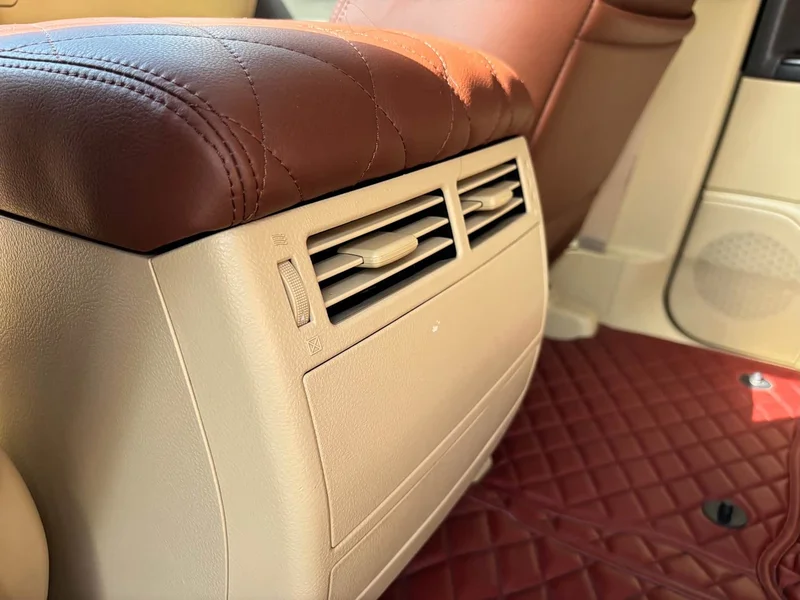 Toyota Land Cruiser (Imported) — фото 23