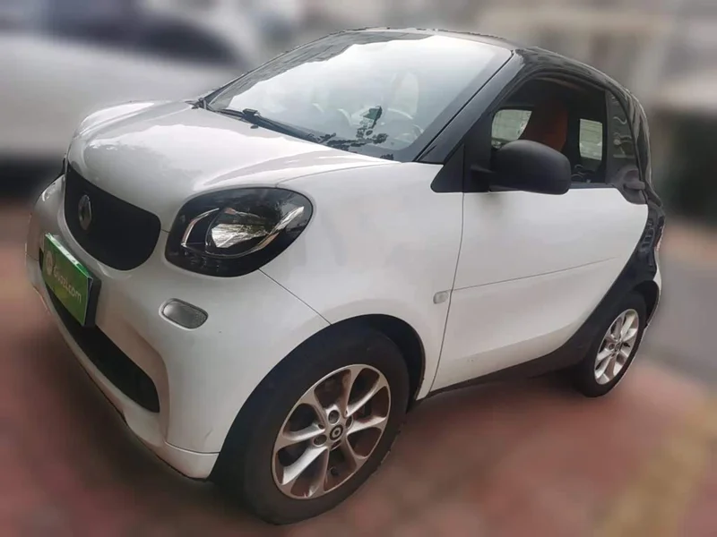 Smart Fortwo — фото 1