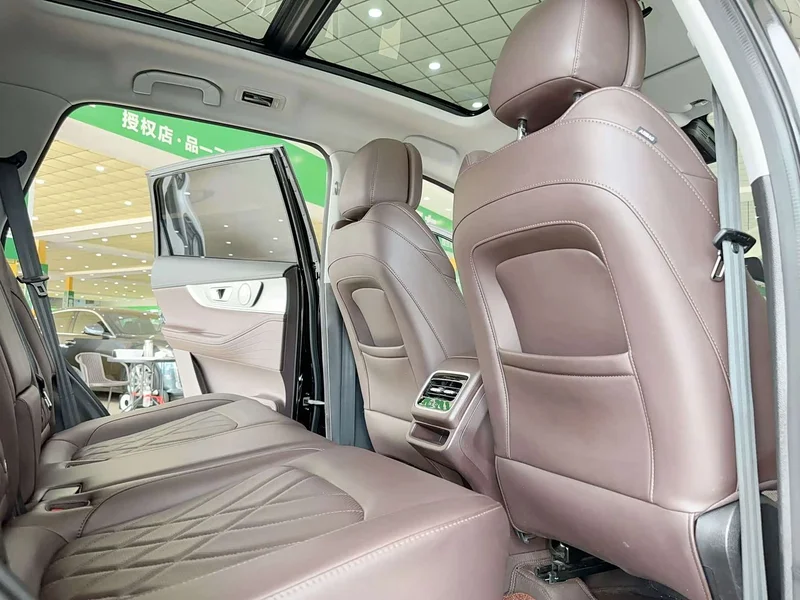 Chery Tiggo 8 Pro — фото 16