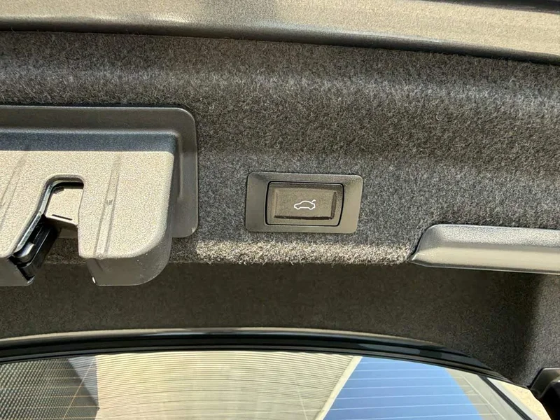 Audi A6L New Energy — фото 15