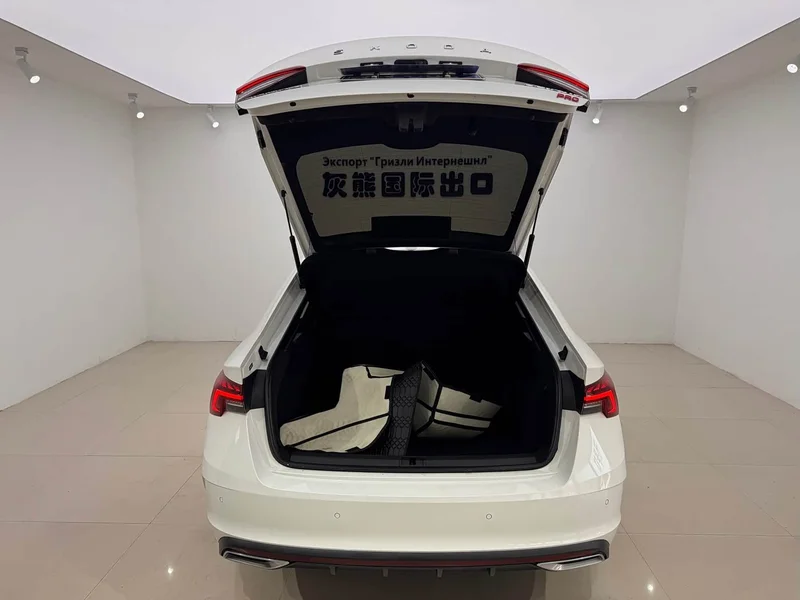 Volkswagen Octavia — фото 16