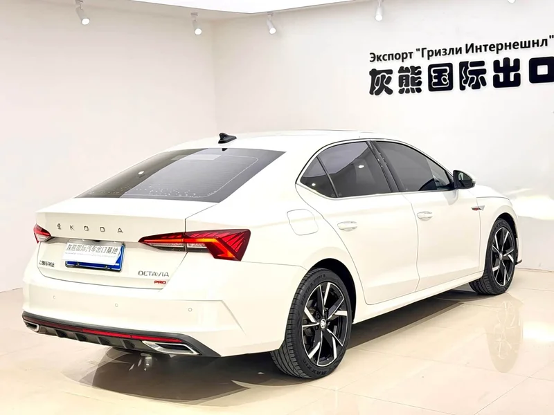 Volkswagen Octavia — фото 4