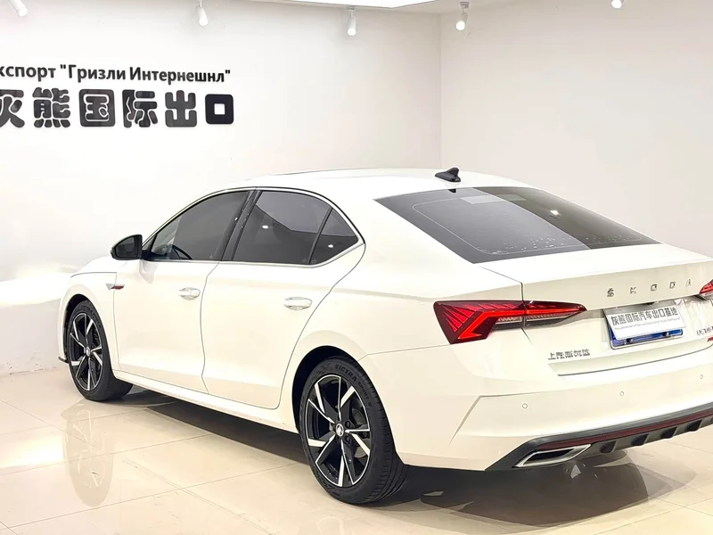 Volkswagen Octavia — фото 6