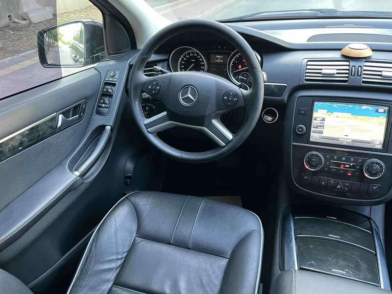 Mercedes-Benz R-Class — фото 14