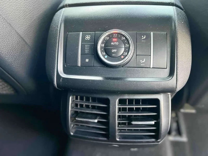 Mercedes-Benz R-Class — фото 24