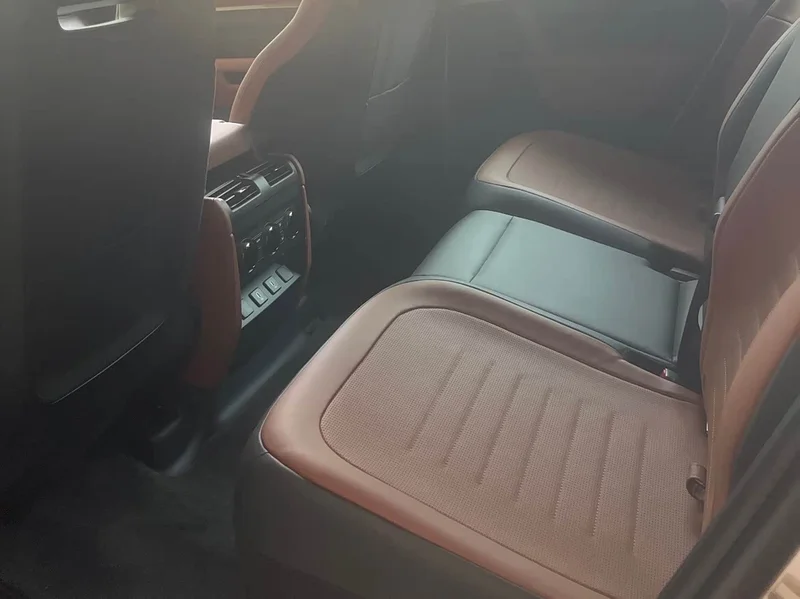 Land Rover Defender — фото 10