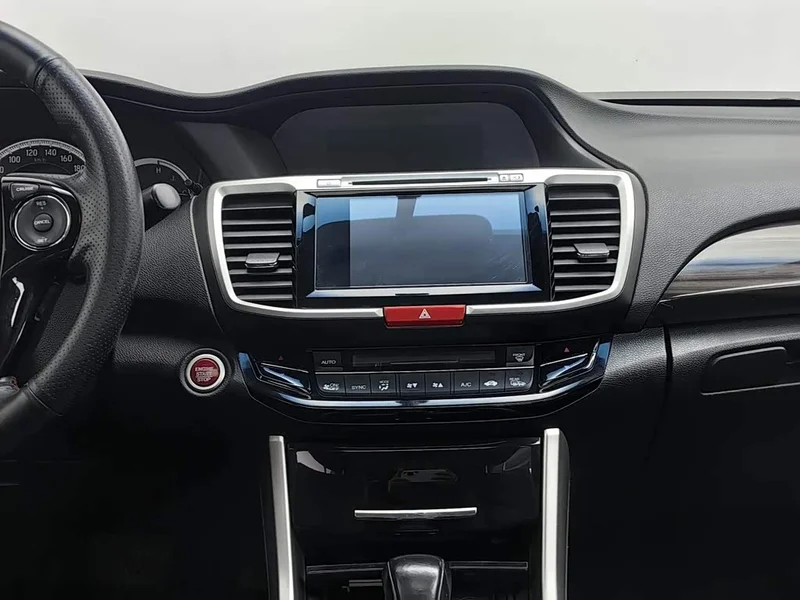 Honda Accord — фото 12