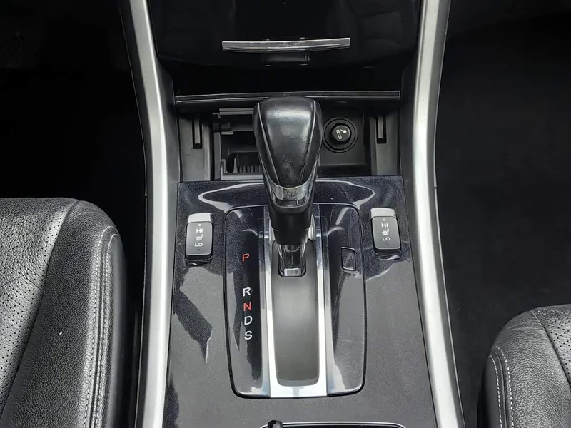 Honda Accord — фото 13
