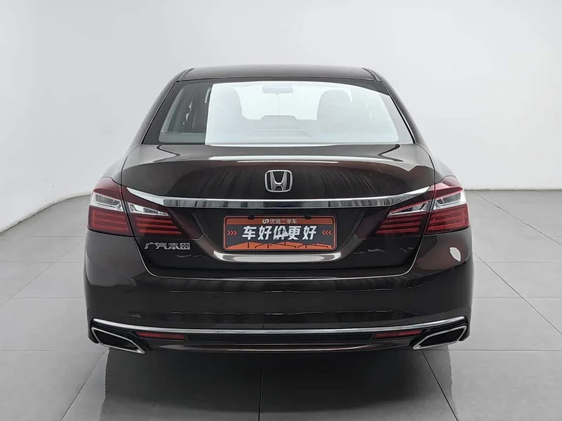 Honda Accord — фото 4