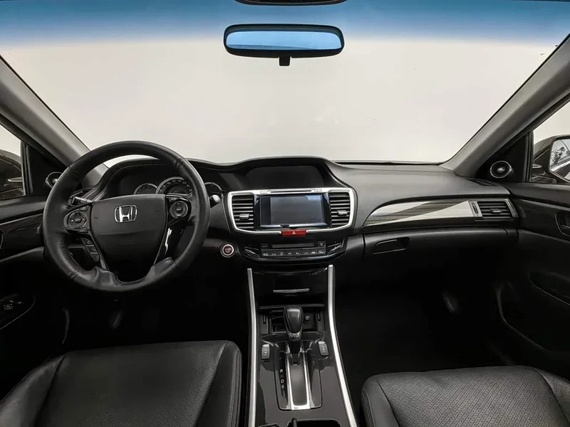 Honda Accord — фото 5