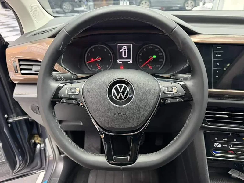Volkswagen Tharu — фото 6